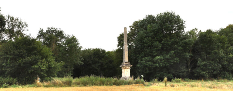 L'obélisque de saint-Vrain en Essonne. Photo LC-M'Essonne