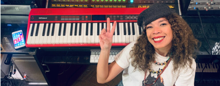 Flavia Coelho a sorti son premier album il y a dix ans. Photo (c) Victor Vagh