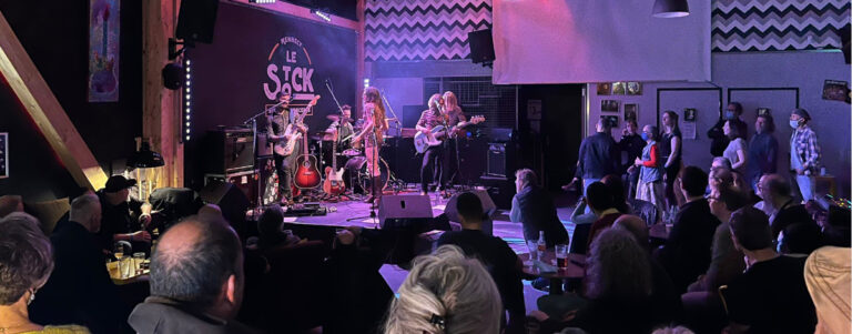 Café concert Le Stock à Mennecy (Essonne).