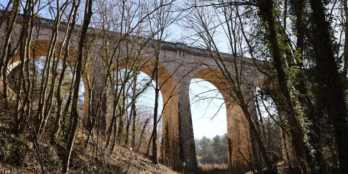 Pont ferroviaire à Saclas où passera le vélorail. Photo LC-M'Essonne