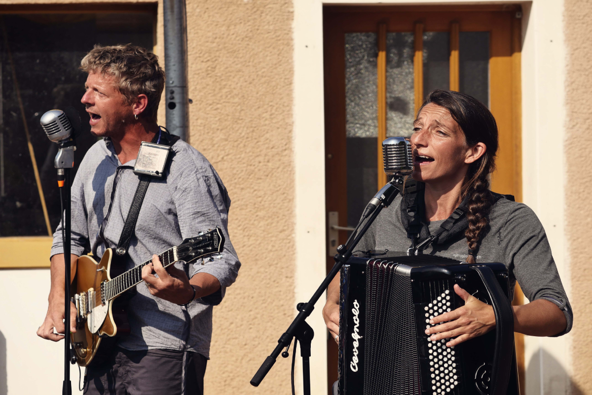 Les musiciens de la troupe de la compagnie Entre chien et loup