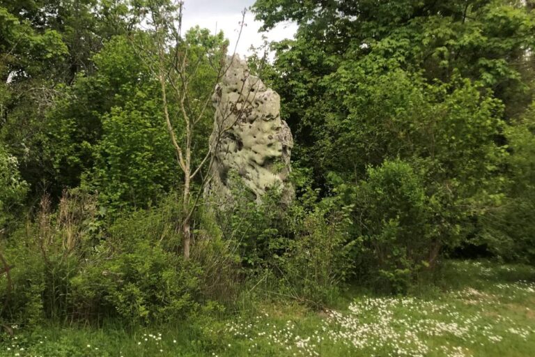 le-menhir-de-pierrefitte